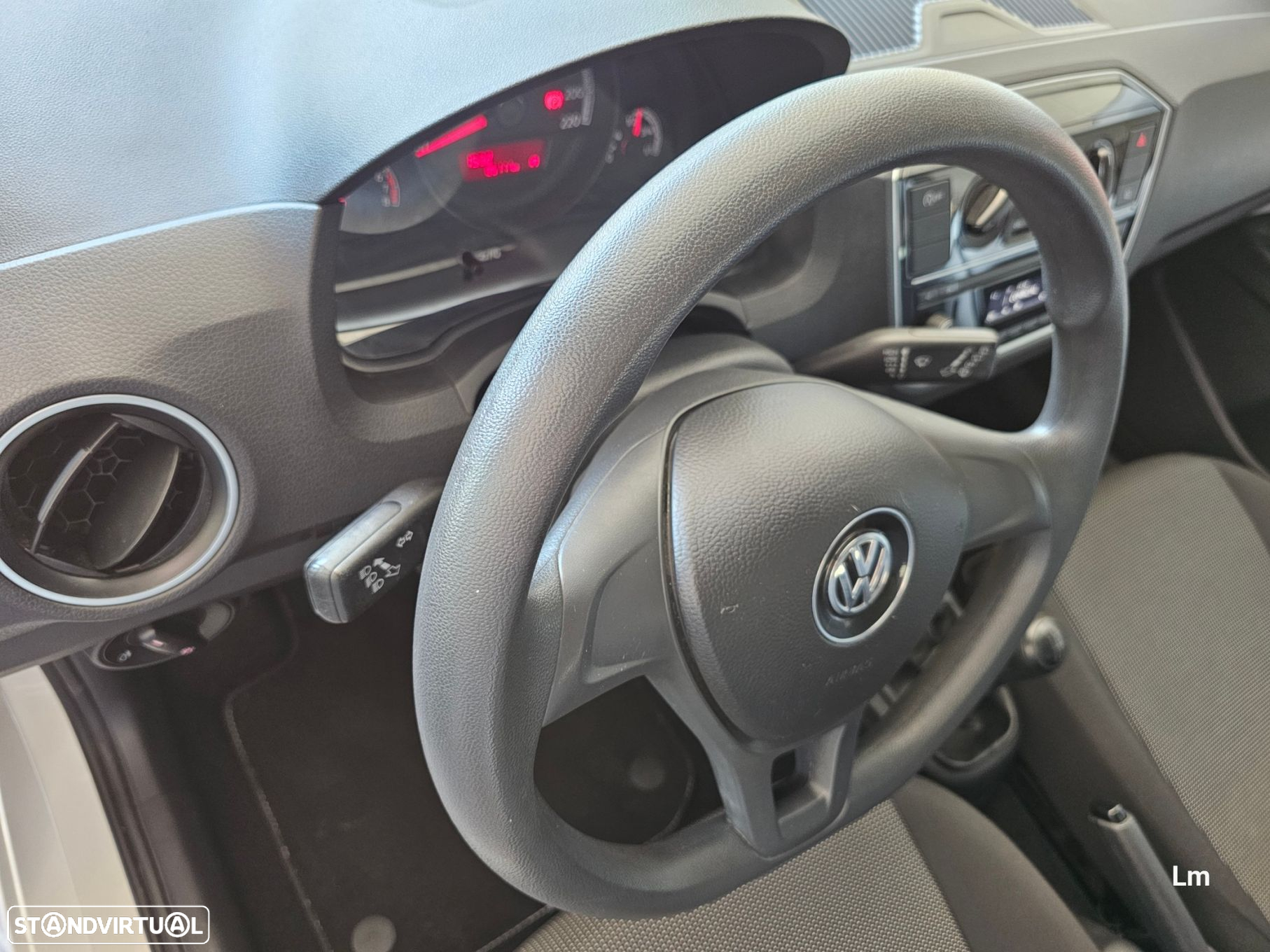VW Up! 1.0 BMT Move - 17