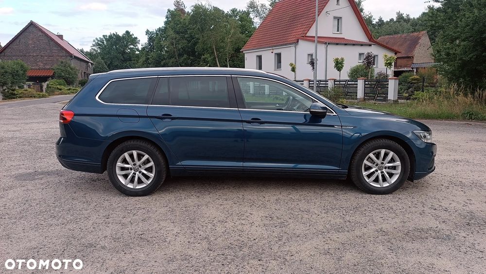 Volkswagen Passat Variant 2.0 TDI SCR DSG Business - 6