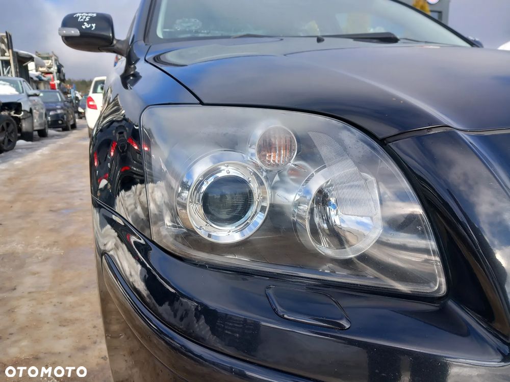 TOYOTA AVENSIS T25 LIFT LAMPA REFLEKTOR PRAWA PRZEDNIA PRAWY PRZÓD XENON - 1
