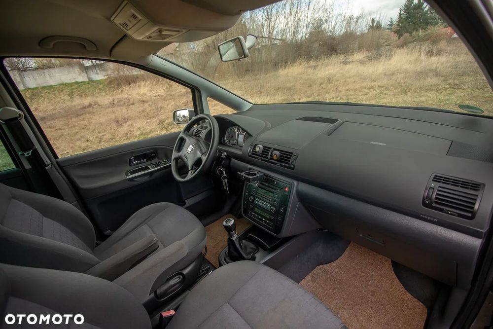 Seat Alhambra 2.0 TDI Reference - 19