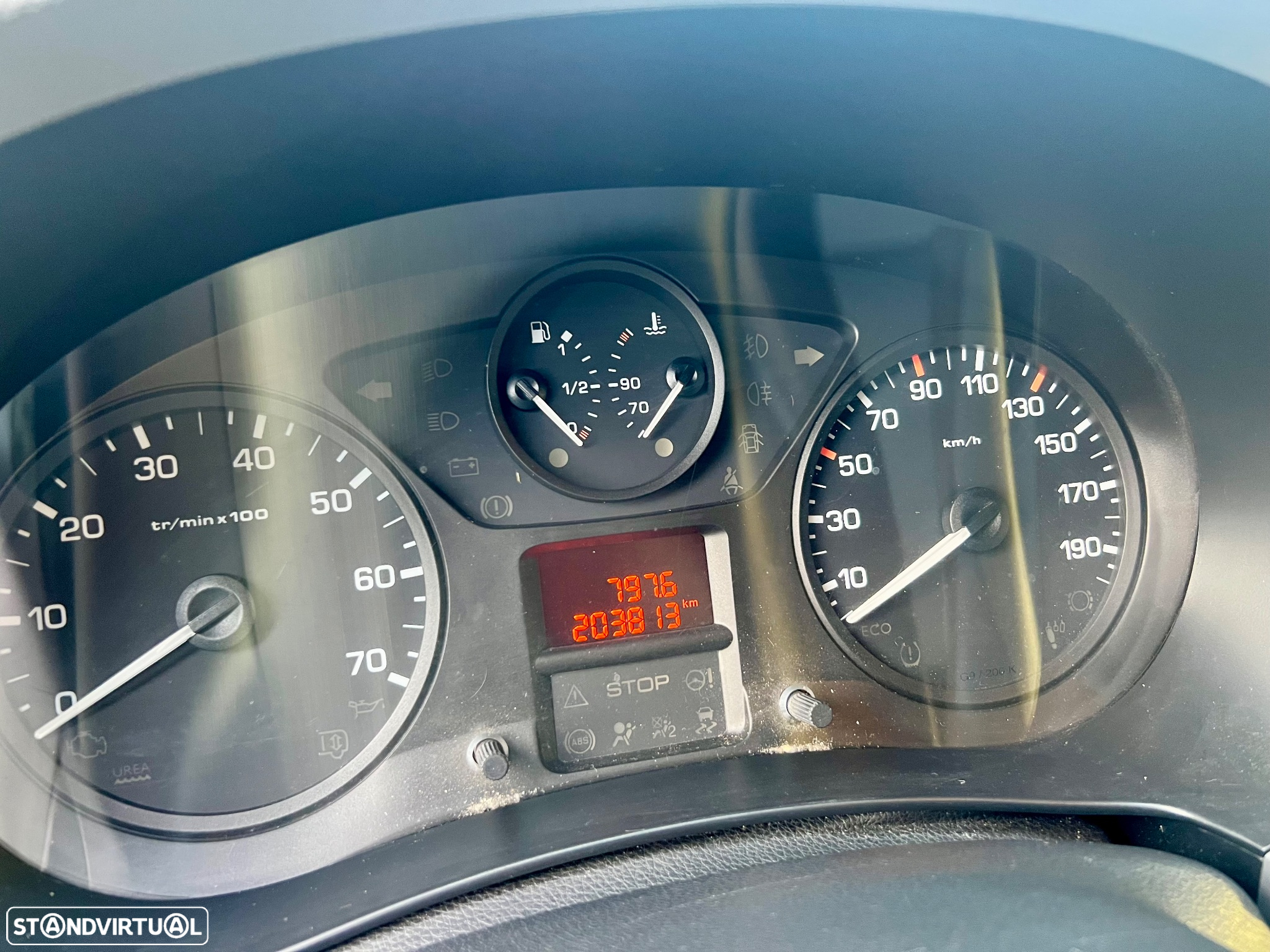 Citroën BERLINGO 1.6 BLUEHDI - 11
