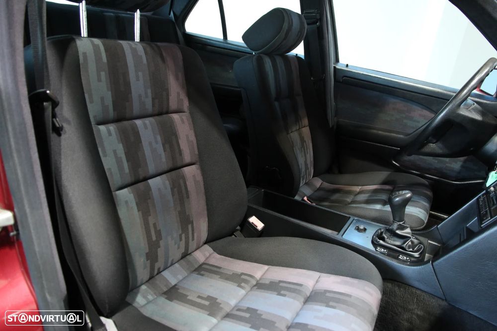 Mercedes-Benz C 180 Elegance - 10