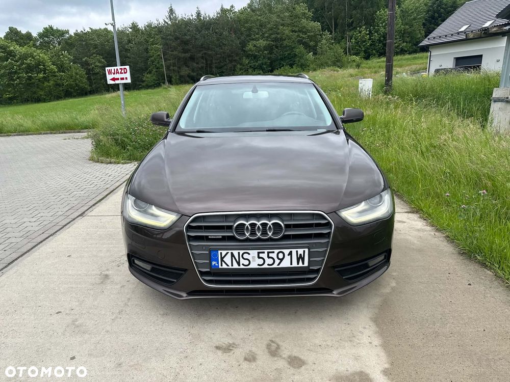 Audi A4 Avant 2.0 TDI DPF quattro Attraction - 2
