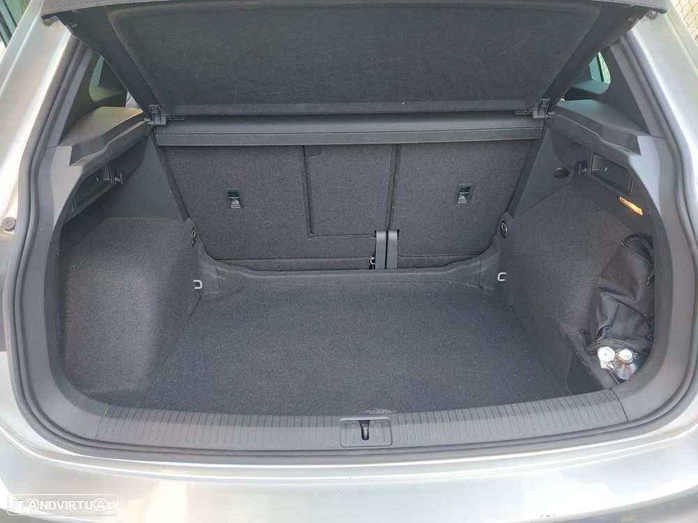 VW Tiguan 2.0 TDI R-Line DSG - 22
