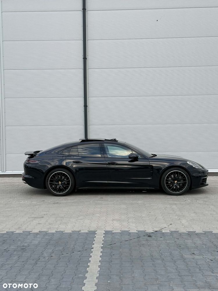 Porsche Panamera 4S - 12