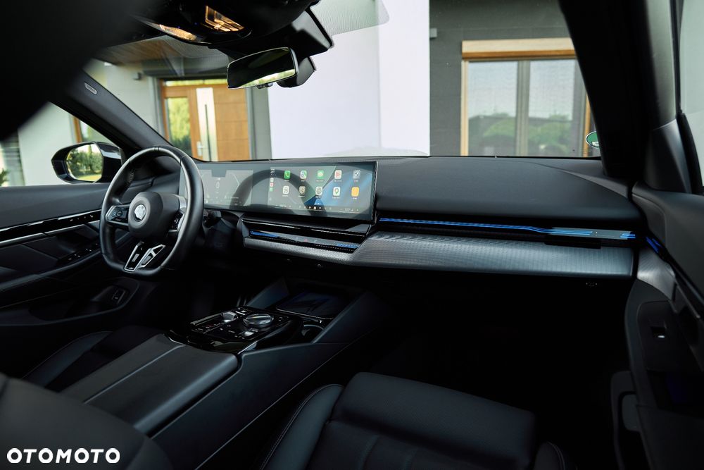 BMW Seria 5 520i mHEV M Sport sport - 32