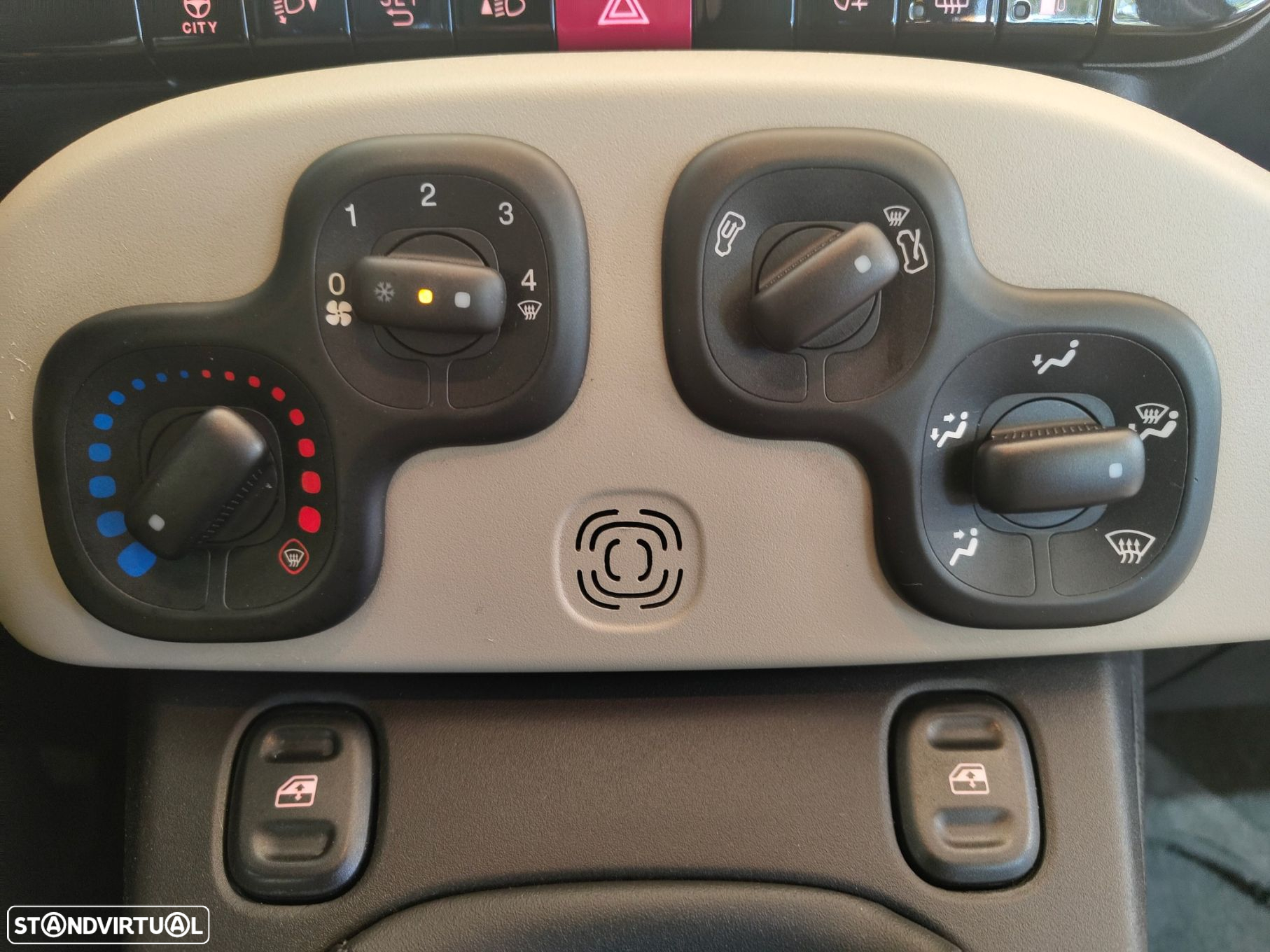 Fiat Panda 1.2 Lounge GPL - 25