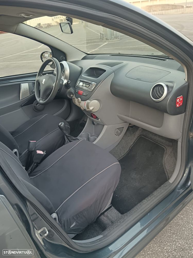 Peugeot 107 1.0 Urban Style - 4