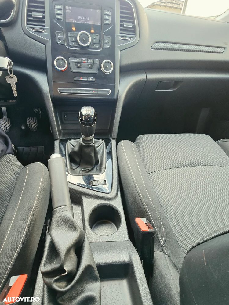 Renault Megane 1.5 dCI Life - 11