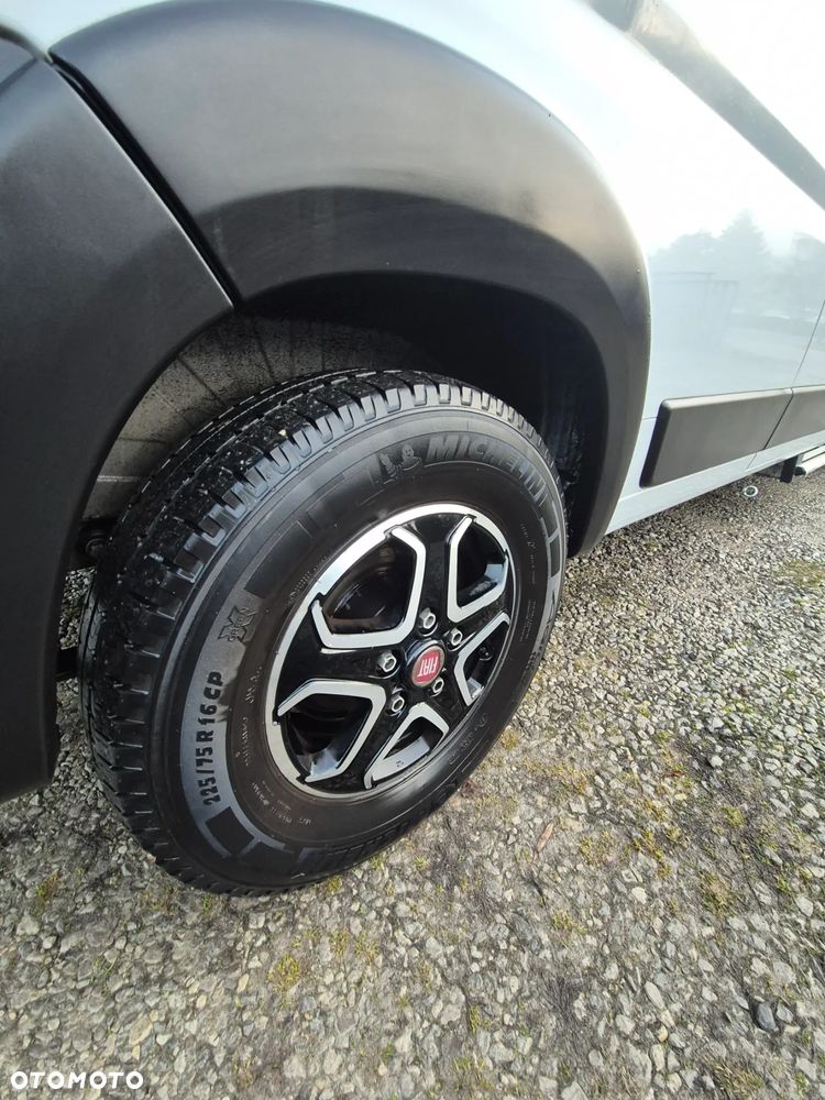 Fiat Karmann Davis 590 - 17