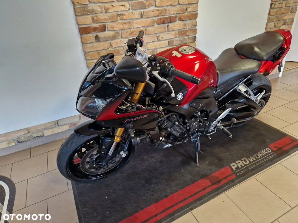 Yamaha FZ - 4