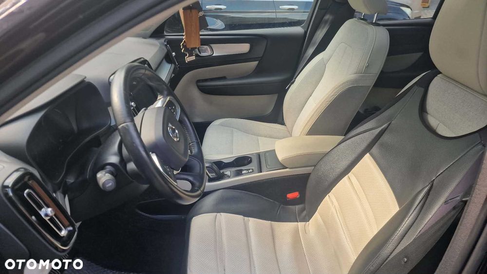 Volvo XC 40 - 6