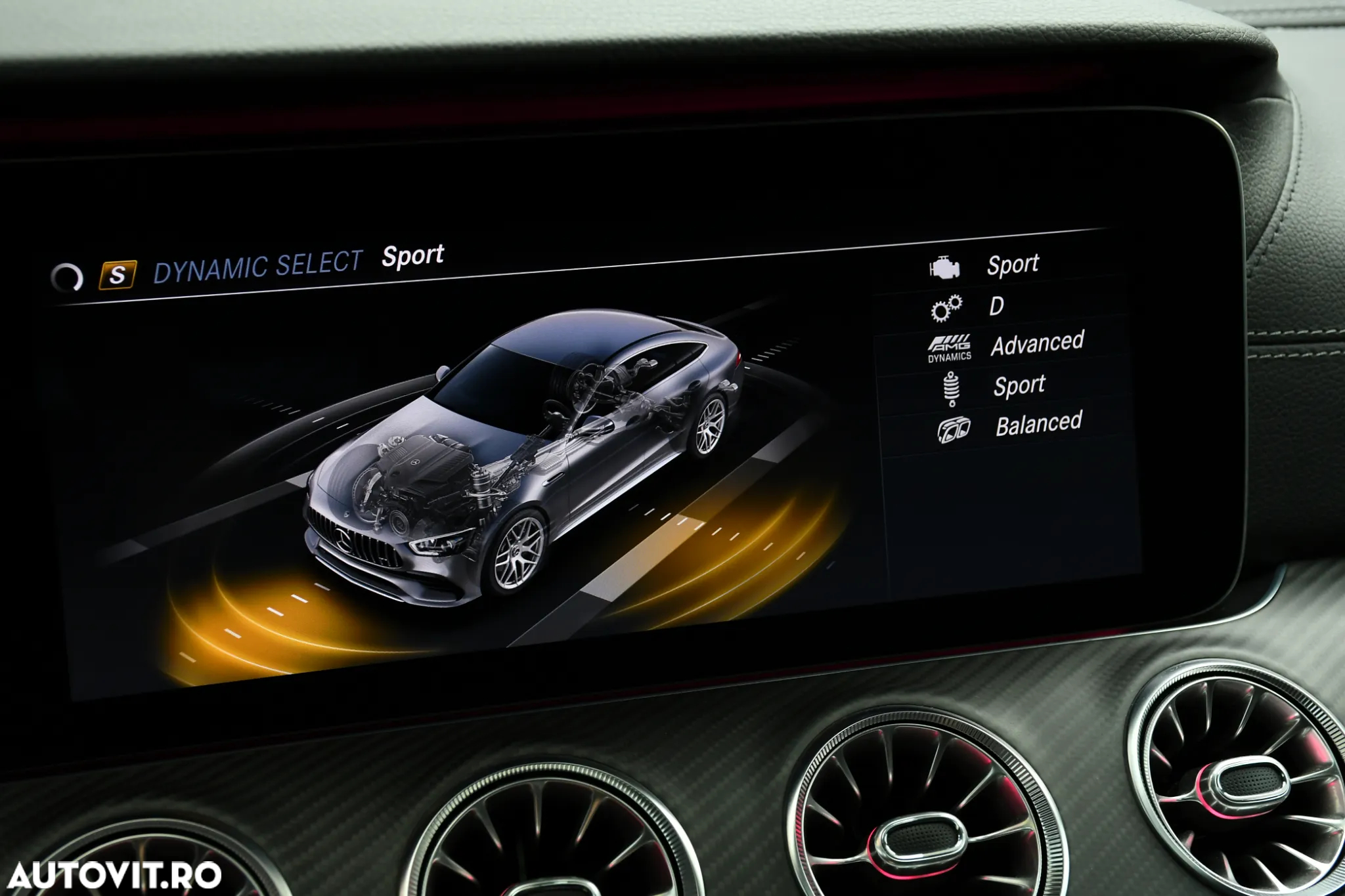 Mercedes-Benz AMG GT 53 4MATIC+ MHEV - 29