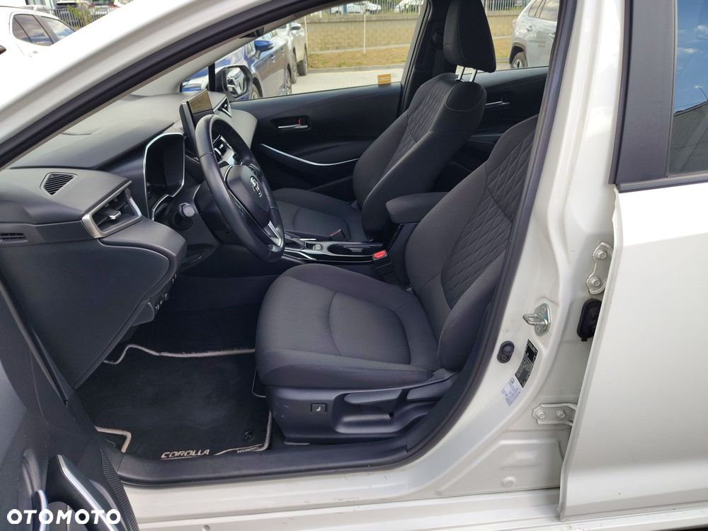 Toyota Corolla 1.8 Hybrid Comfort - 12