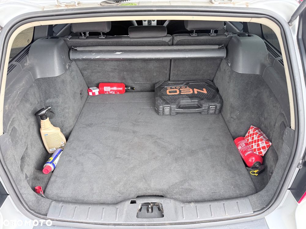 Volvo V50 1.8 - 24
