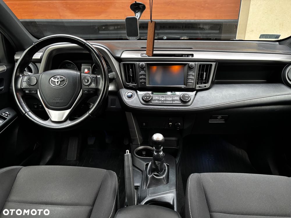 Toyota RAV4 2.0 D-4D Premium 4x2 - 12