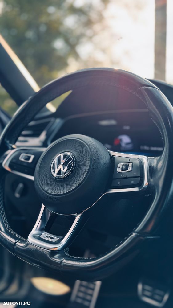 Volkswagen Tiguan - 30