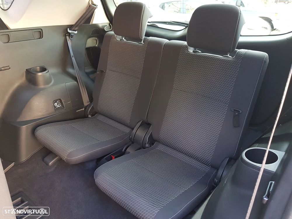 Toyota Verso 2.0 D-4D Exclusive+NAVI - 33