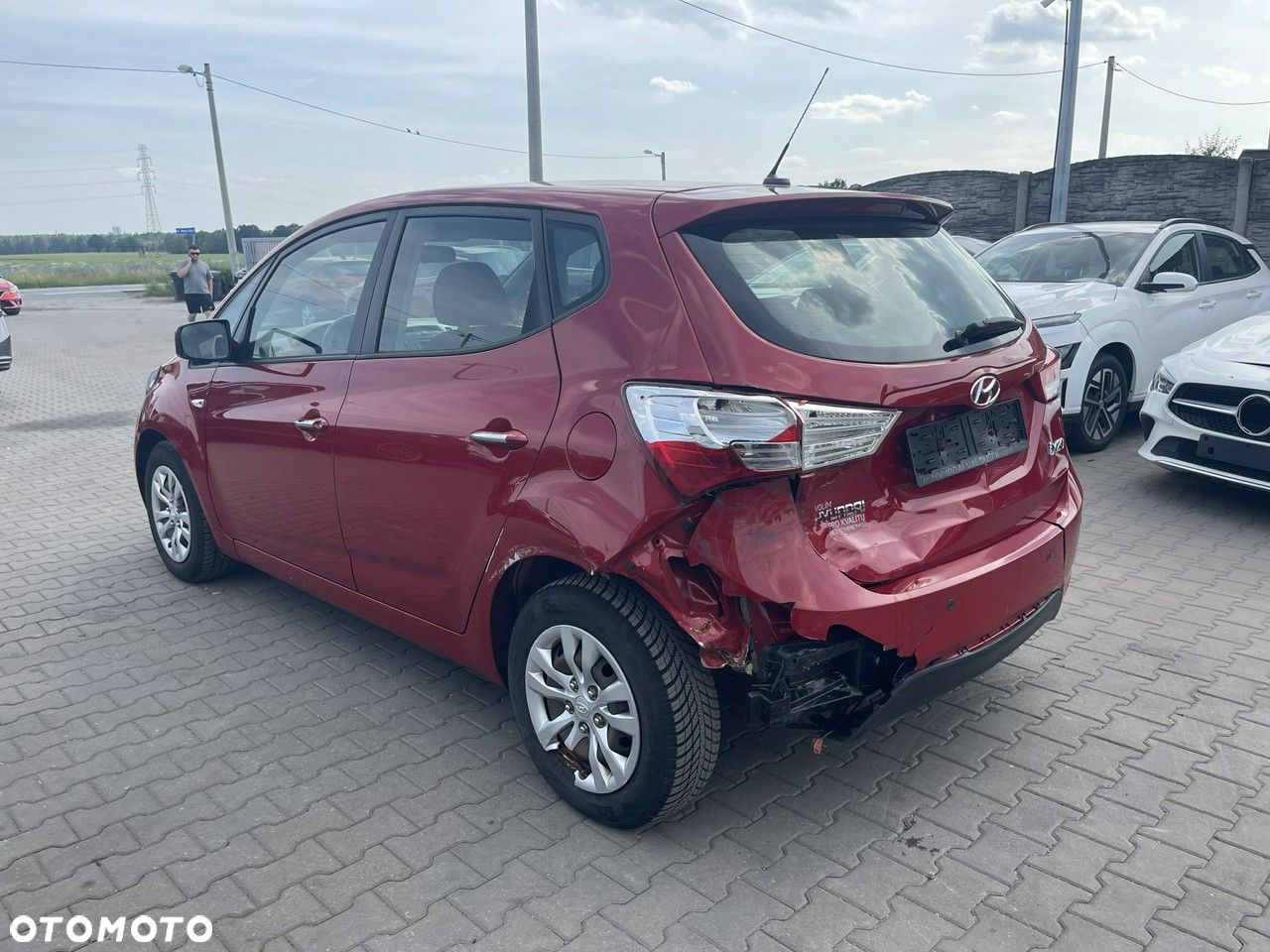 Hyundai ix20 1.6 blue YES - 3