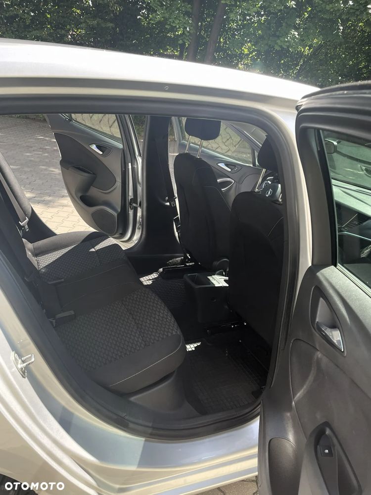 Opel Astra - 12