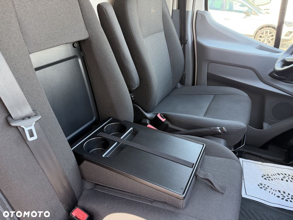 Ford Transit - 20