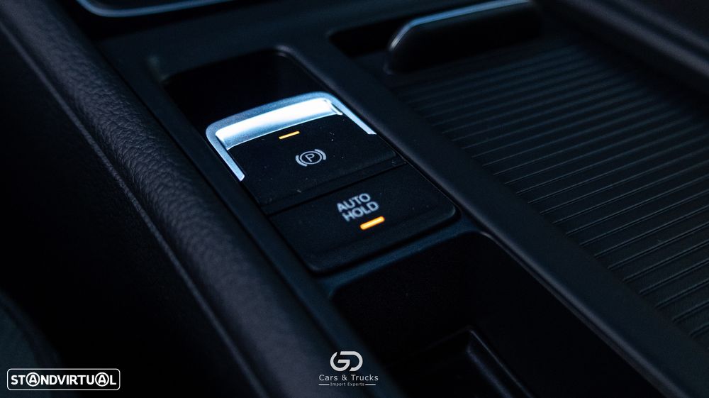 VW Golf Variant 2.0 TDi R-Line - 42