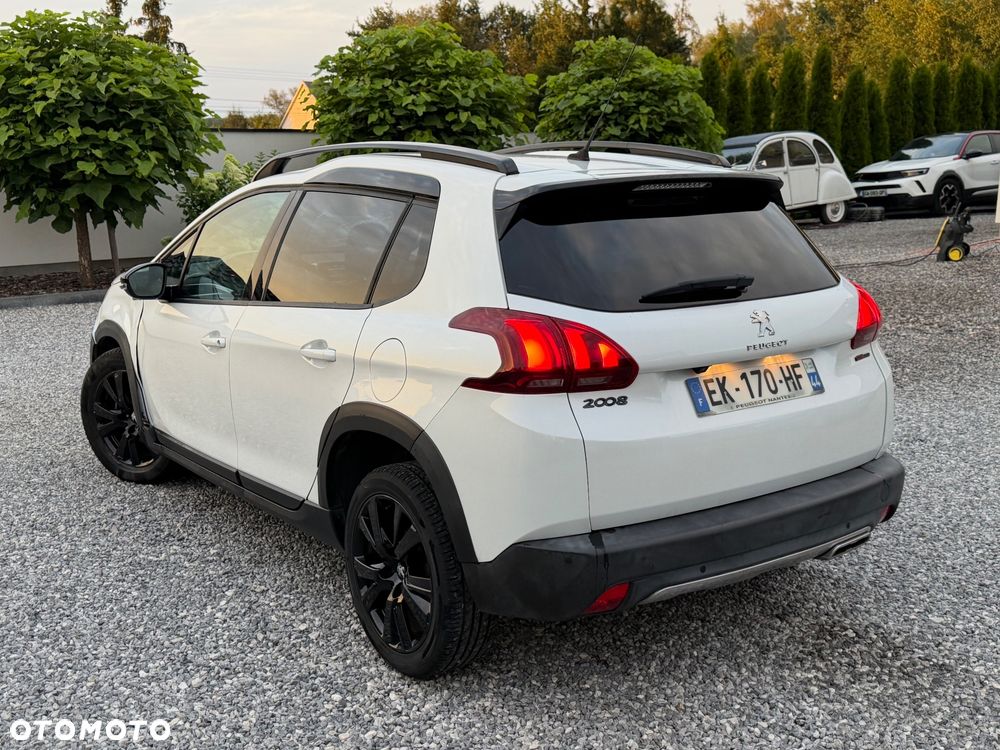 Peugeot 2008 PureTech 110 Stop&Start EAT6 GT-Line Edition - 4