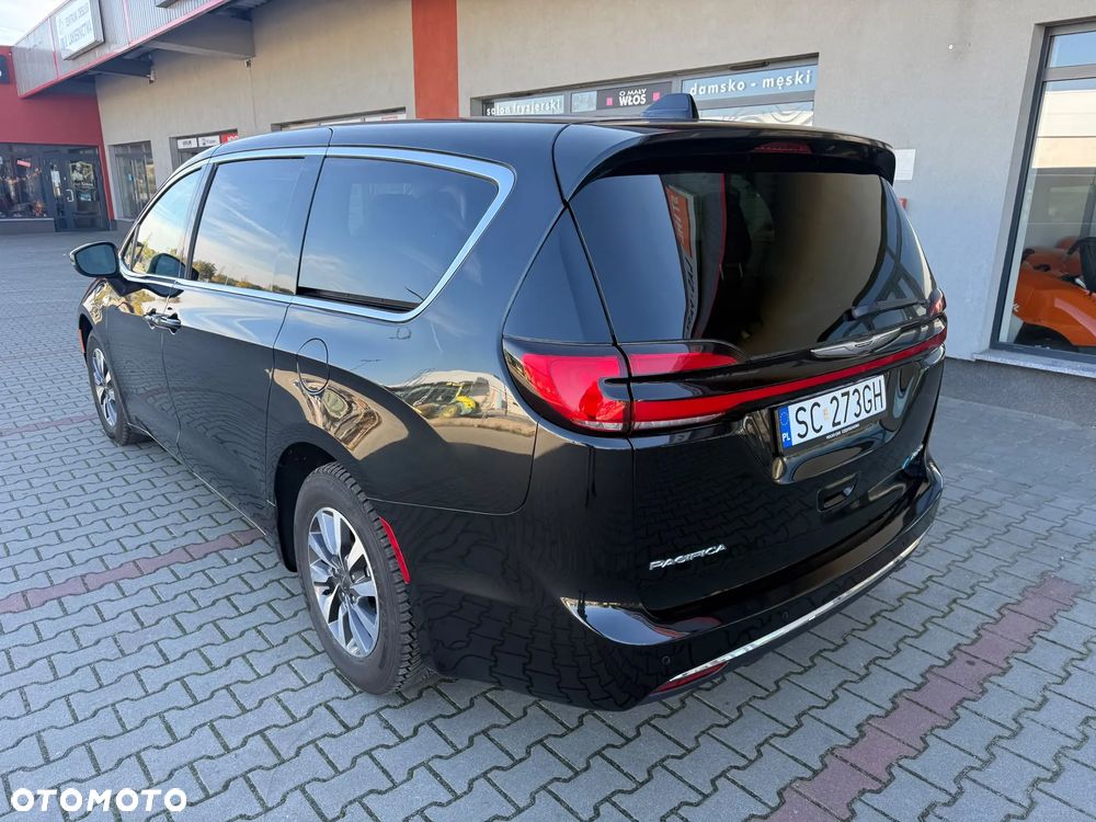 Chrysler Pacifica 2023 photo 3