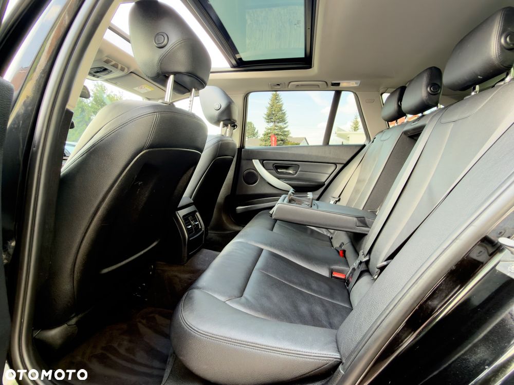 BMW Seria 3 325d Blue Performance Sport Line - 18