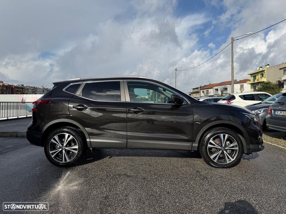 Nissan Qashqai 1.5 dCi N-Connecta 18 - 5