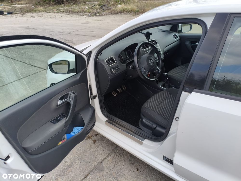 Volkswagen Polo 1.2 TSI Highline - 2