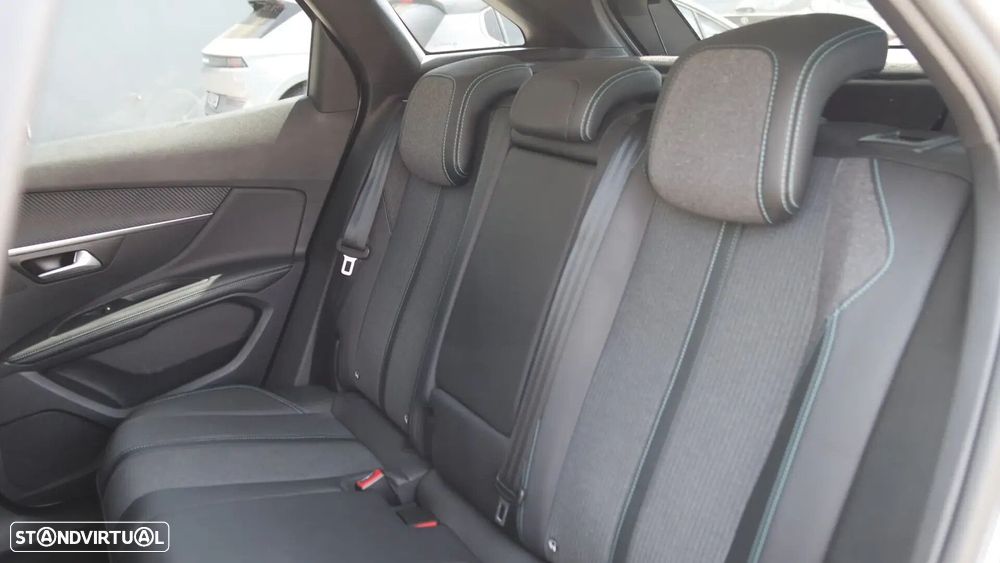 Peugeot 3008 1.5 BlueHDi Allure - 12