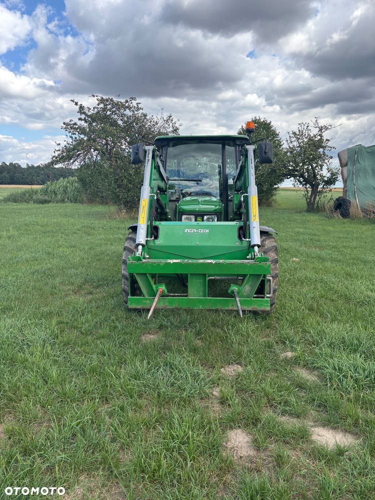 John Deere 5075E - 6