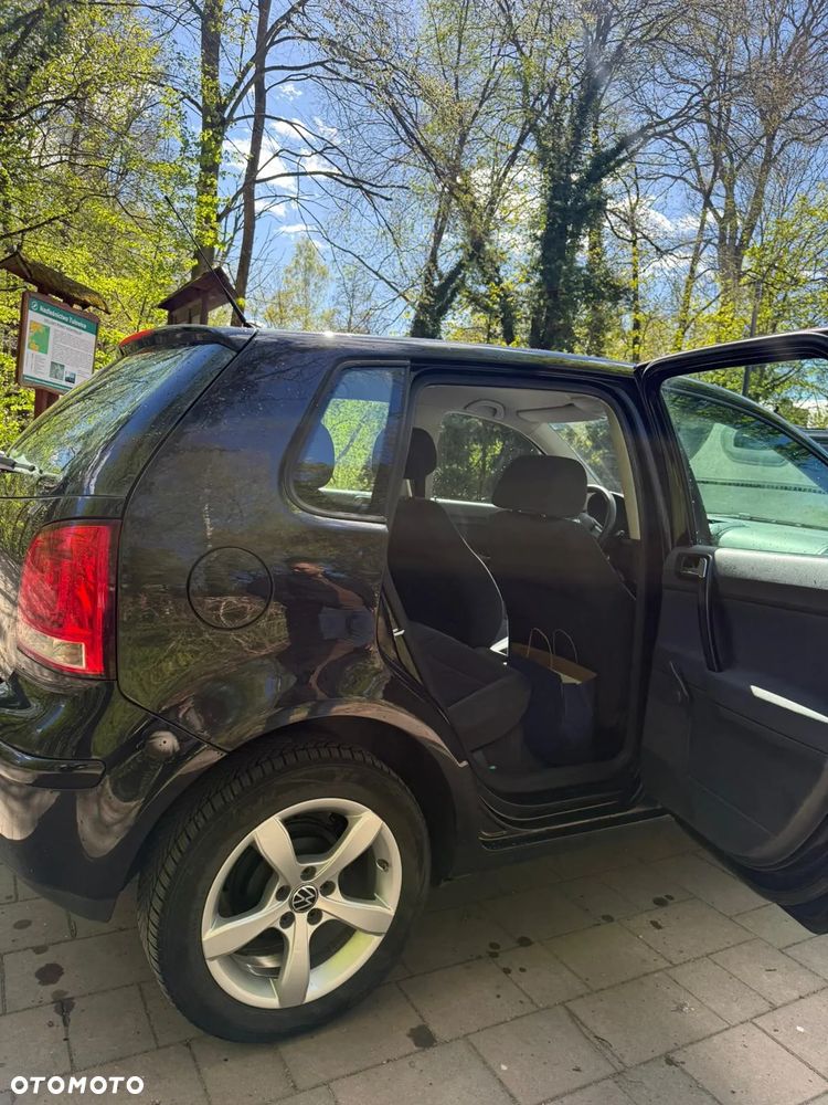Volkswagen Polo 1.4 16V Comfortline - 8