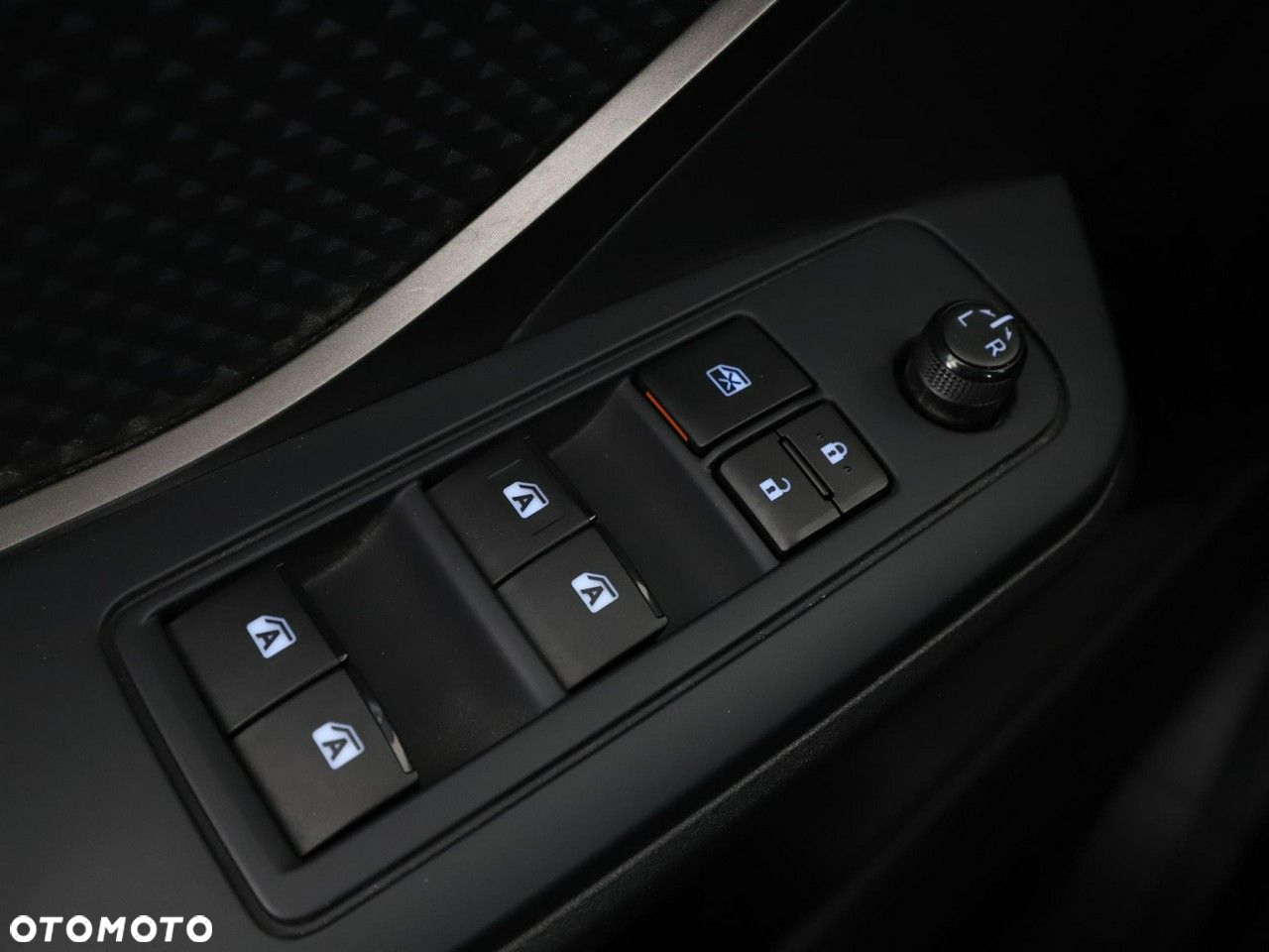 Toyota C-HR 1.8 Hybrid Dynamic - 30