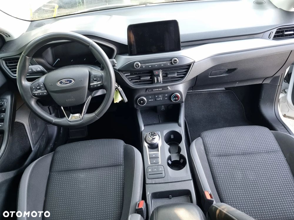 Ford Focus 1.5 EcoBlue Start-Stopp-System COOL&CONNECT DESIGN - 5