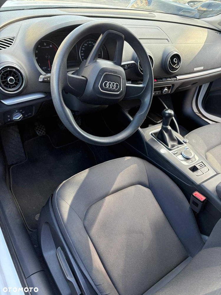 Audi A3 Sportback - 7