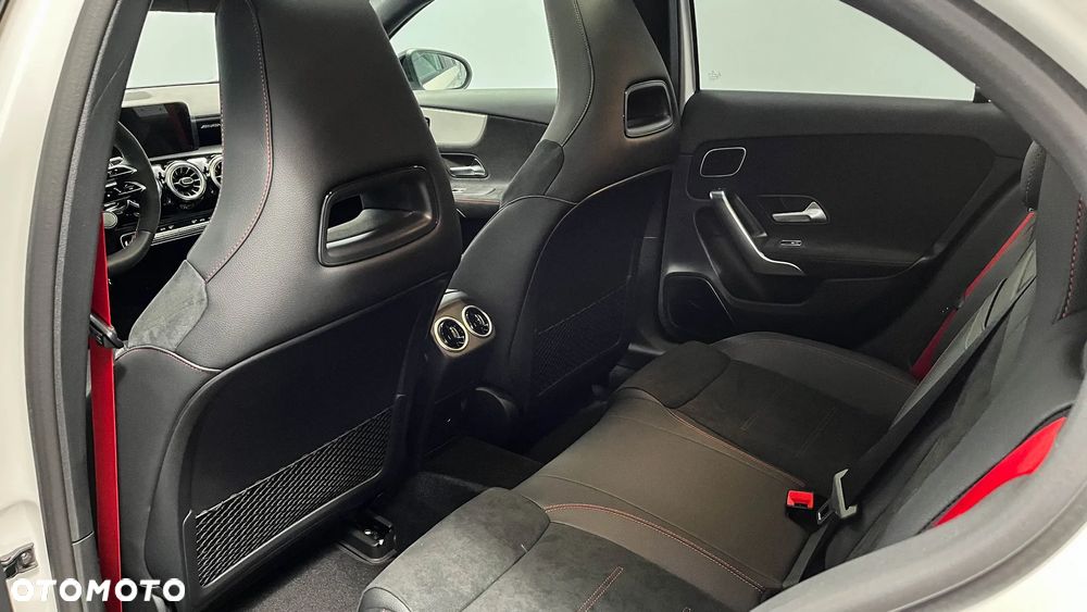 Mercedes-Benz Klasa A 45 S AMG 4-Matic 8G-DCT - 10