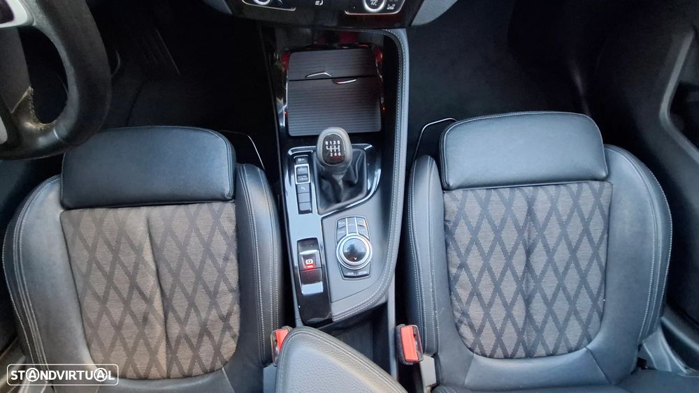 BMW X1 16 d sDrive Line Sport - 37