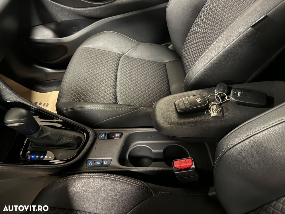 Toyota Yaris 130 1.5 VVT-i Premiere Edition - 16