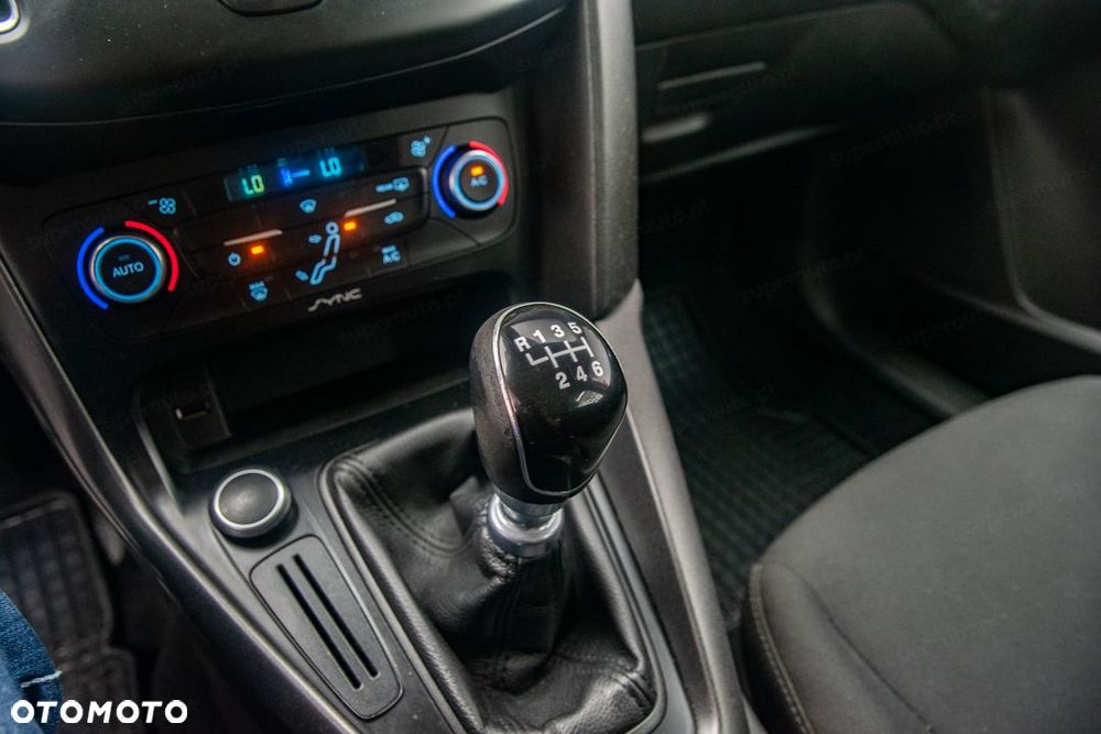 Ford Focus - 22