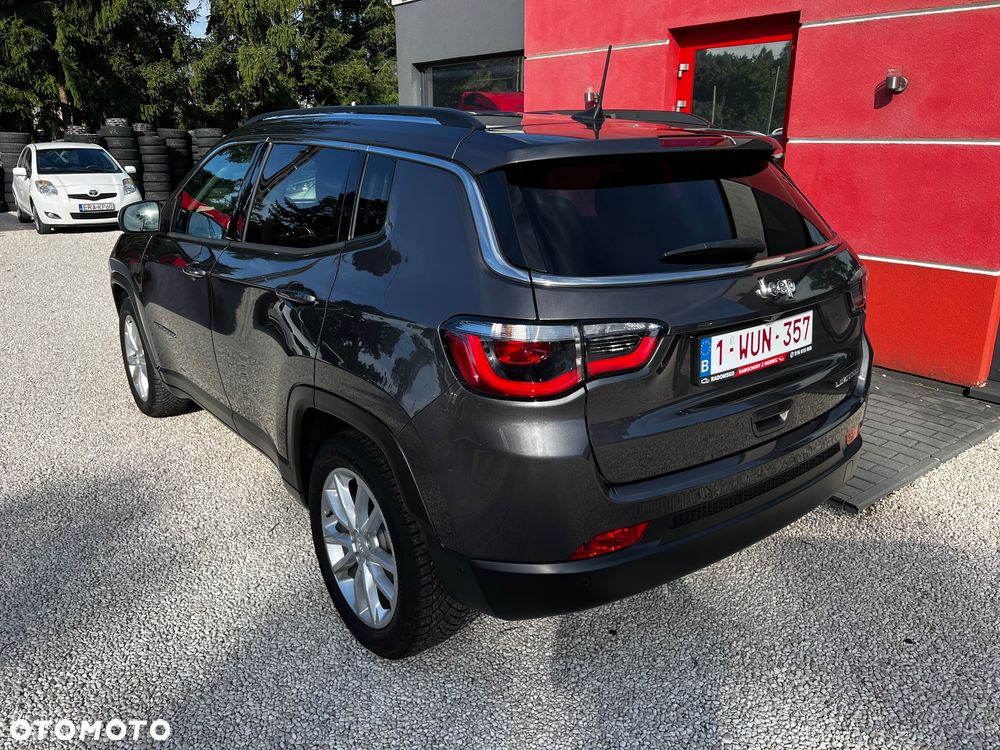 Jeep Compass - 4