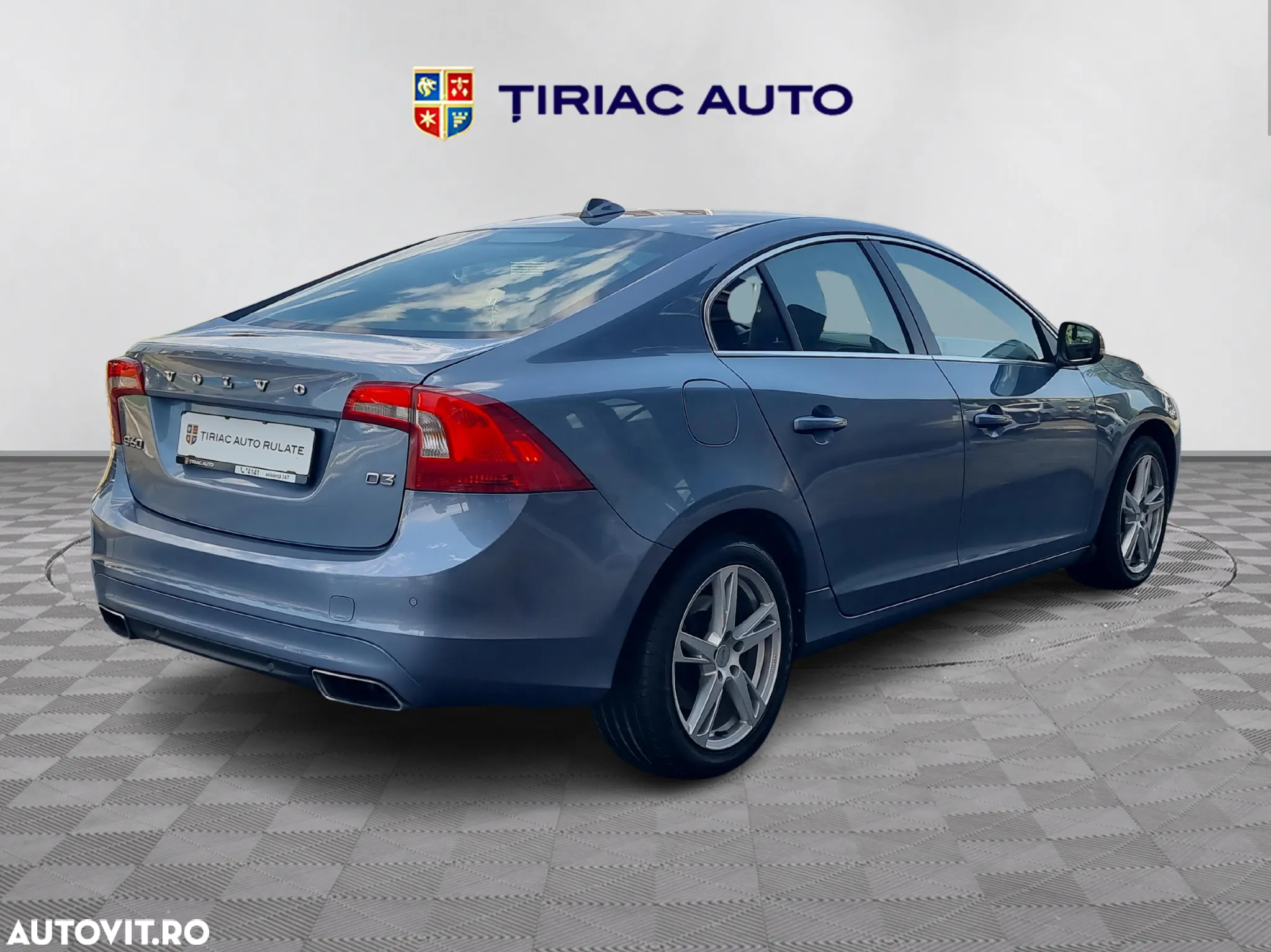 Volvo S60 D3 Summum - 6