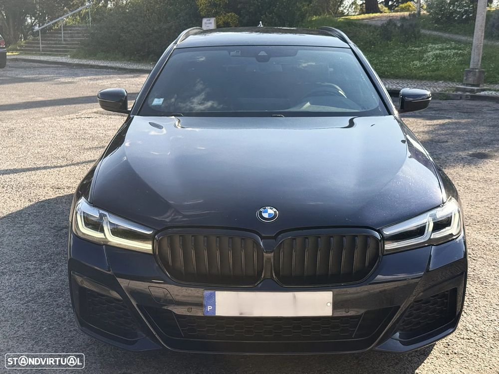 BMW 530 e Pack Desportivo M - 1