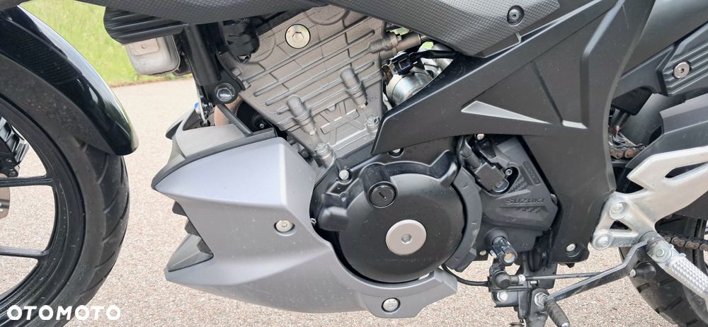 Suzuki GSX - 15
