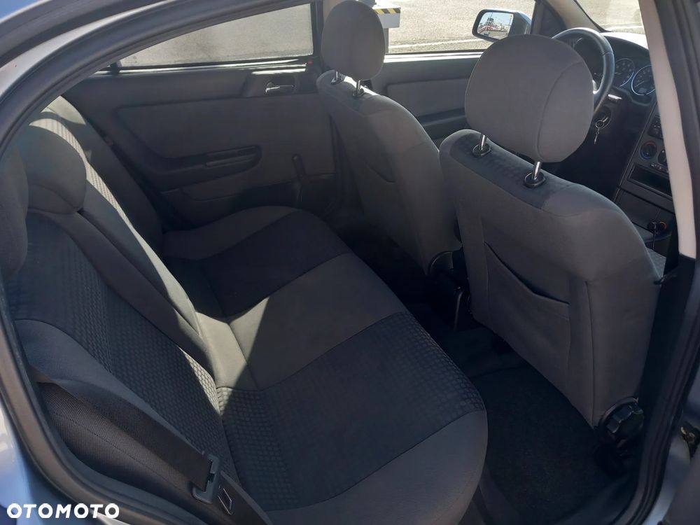 Opel Astra - 5