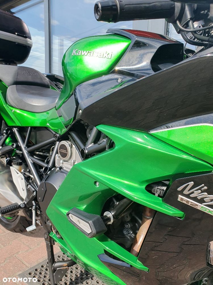 Kawasaki H2 - 35