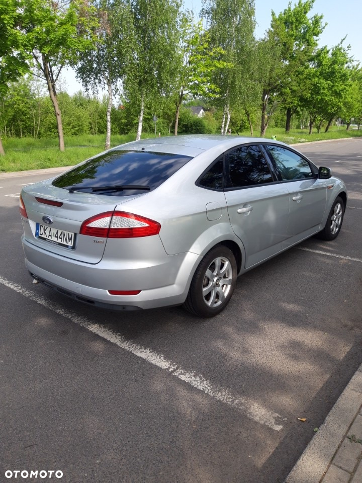 Ford Mondeo 2.0 TDCi Ambiente - 3