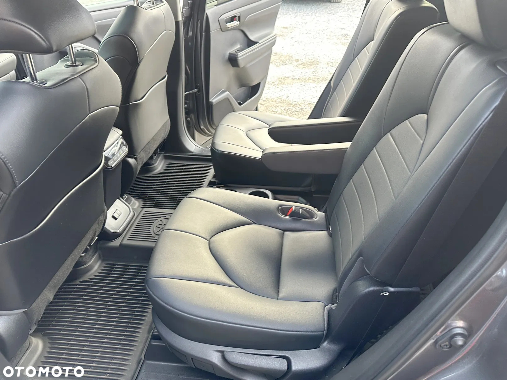 Toyota Highlander - 8