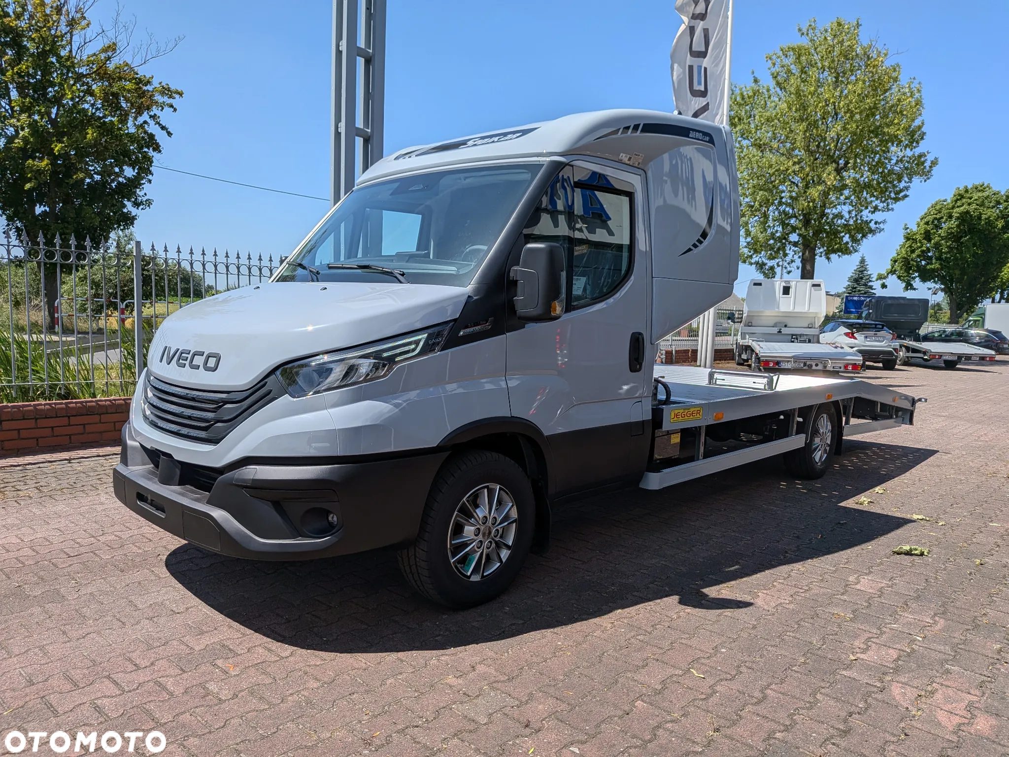 Iveco Daily 35S18HA8/P , Laweta ,Autolaweta , certyfikat VDI ,Zbiornik 280L, Tacho - 4
